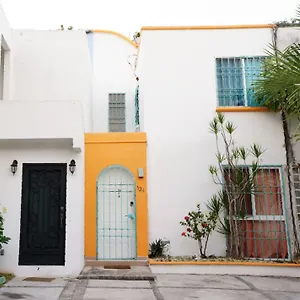 Casa De Colores Holiday home