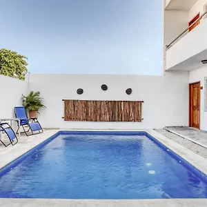 2* Hotel Capital O Yukon